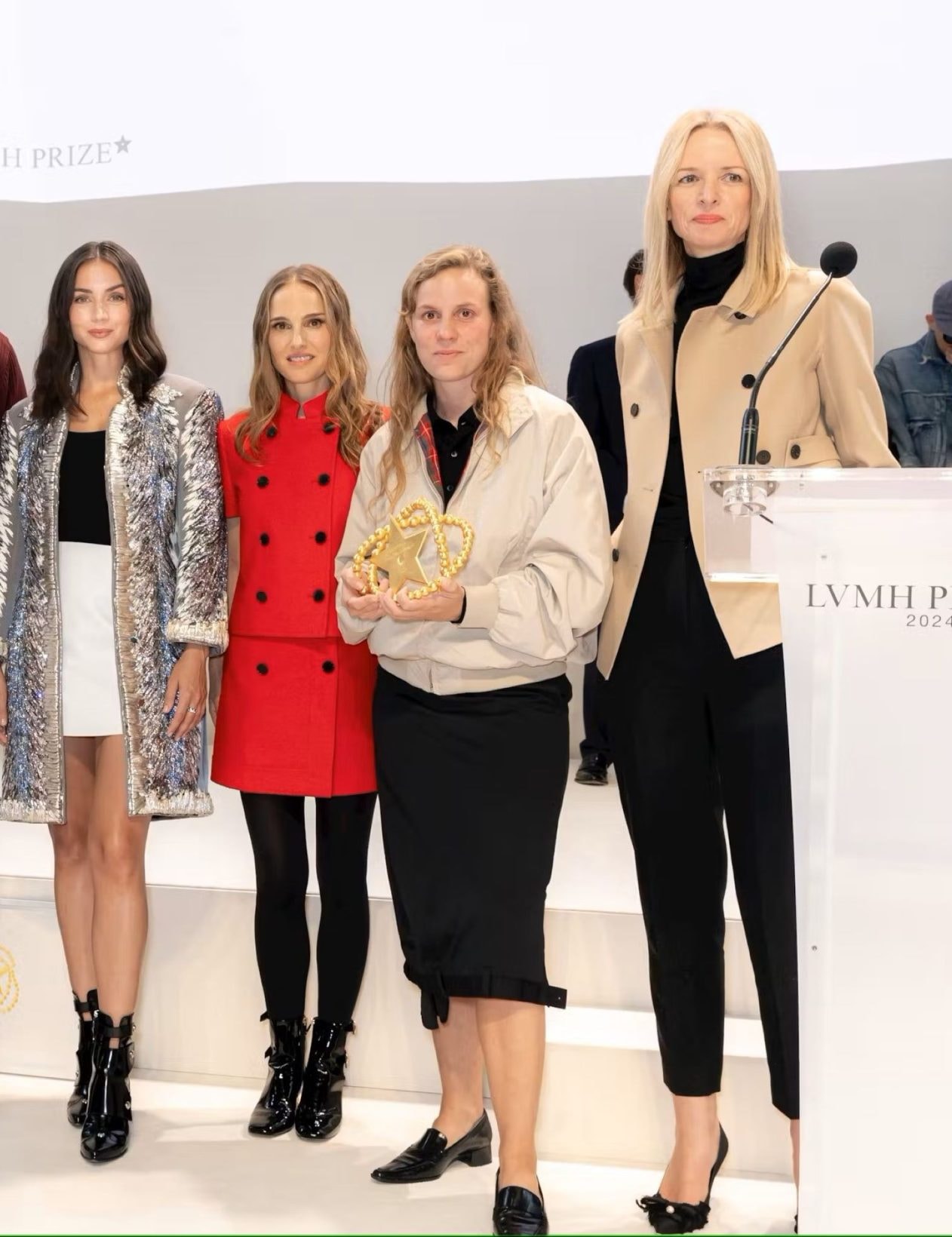 Ellen Hodakova Larsson, spécialiste de l’upcycling, remporte le LVMH Prize 2024