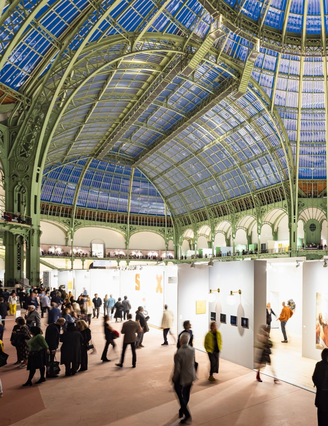 Art Basel Paris 2024: des ventes à plusieurs millions de dollars