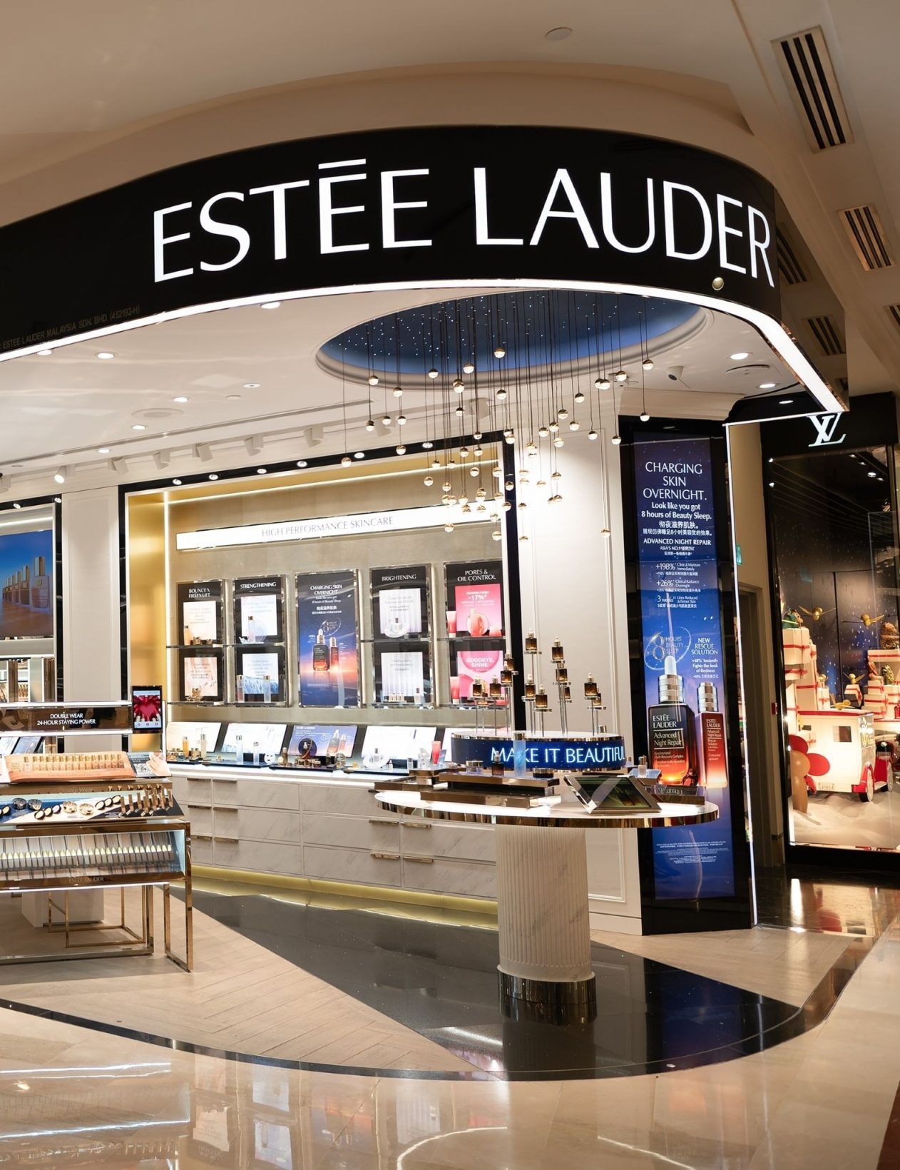 Estée Lauder In Difficulty: Massive Restructuring And Financial Losses